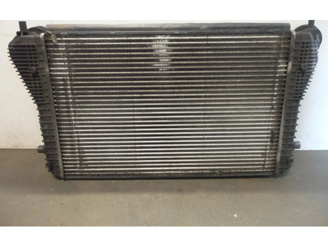 Интеркулер  1K0145803E, 1K0145803E   Volkswagen Golf Plus 
