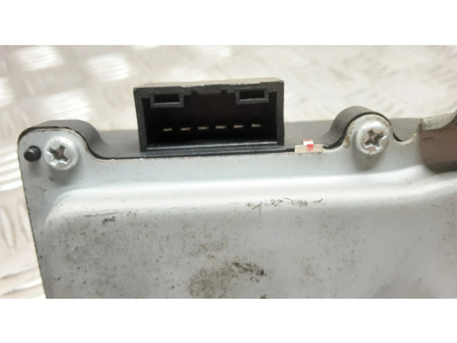 Моторчик заднего дворника 96627058    Chevrolet Captiva