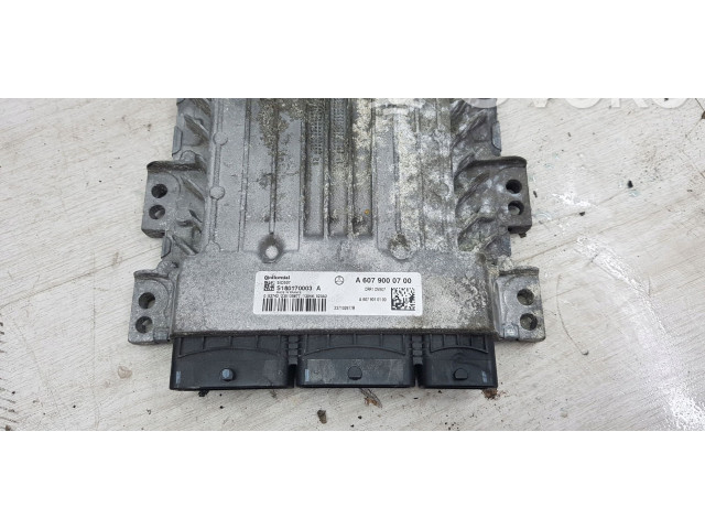 Řídící jednotka A6079000700   Mercedes-Benz A W176 2014