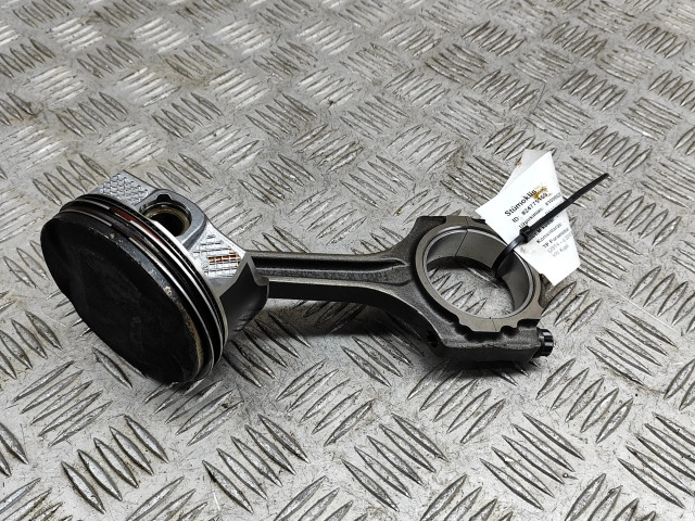  Поршень  FR3Z6108A, CR3Z6200B  Ford Mustang VI для бензинового двигателя 5.0