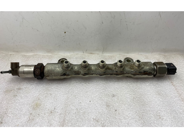 Vstřikovací lišta 238100R020, 0621   Toyota Avensis T250  pro naftový motor 2.2 2ADFHV 