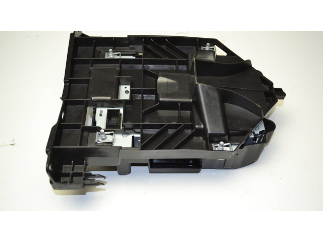Экран дисплея вверх     9825001480, NS32819980    Peugeot Expert 