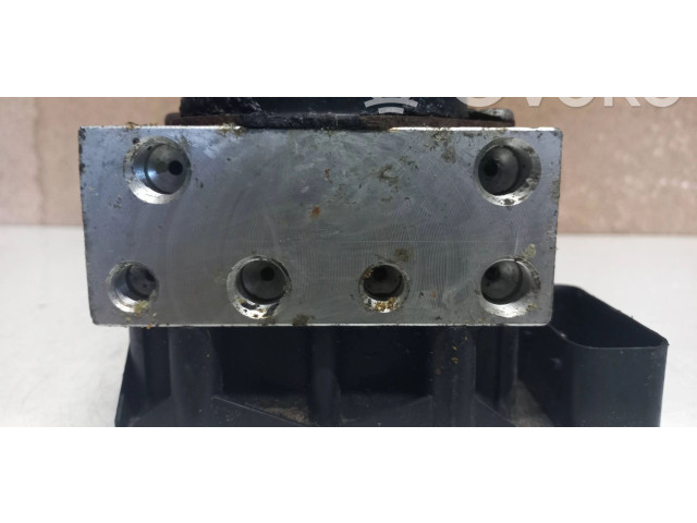 Jednotka ABS 9496942   Volvo V70 2005