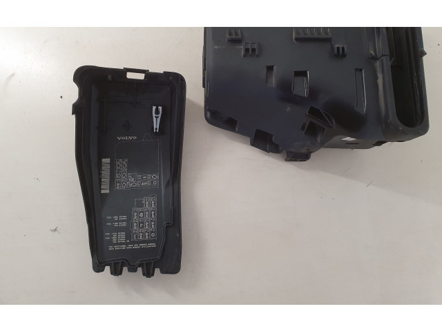   Pojistková skříňka 6G9T14A067CA   Volvo S80 2007
