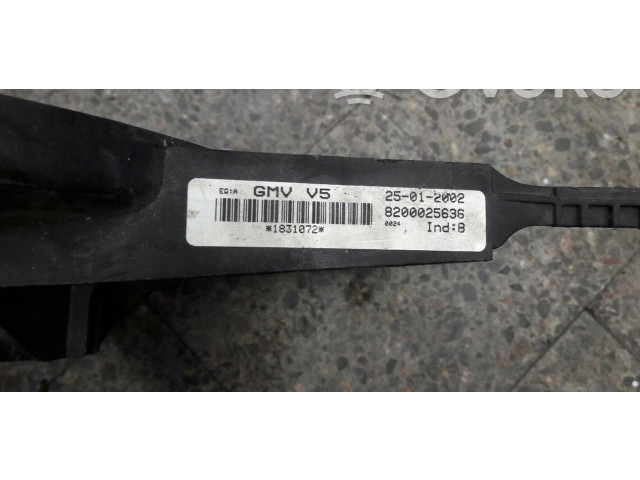 Вентилятор радиатора     8200025636    Renault Vel Satis 