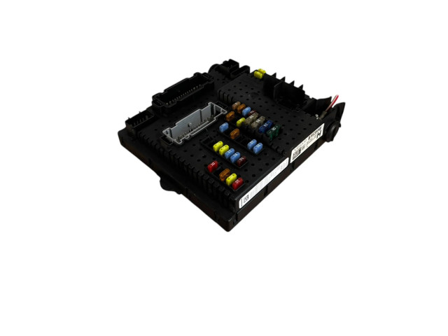   Pojistková skříňka 30728512, 28017881   Volvo S60 2006