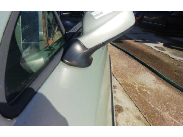 Zpětné zrcátko  Peugeot 207 CC 2005  8149VG  
