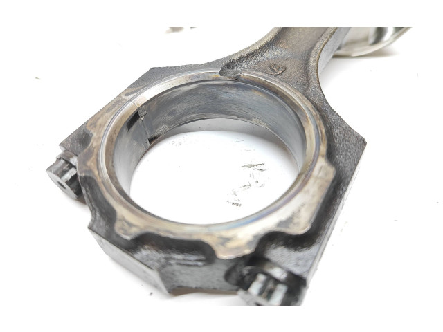 Píst 0217739   Toyota Land Cruiser (J200)     