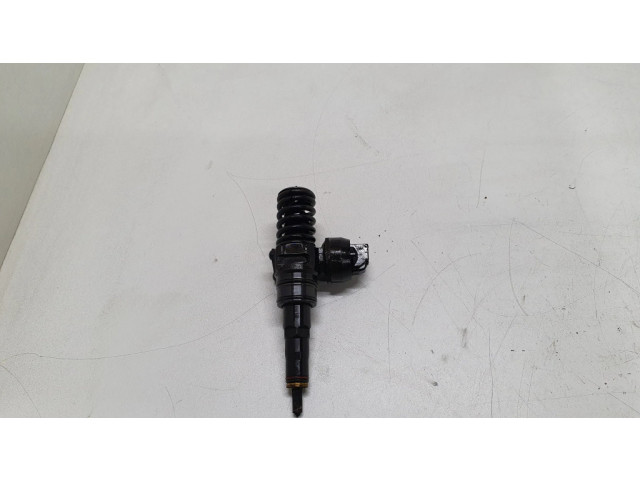 Vstřikovač 0414720230   Skoda Superb B5 (3U)  pro naftový motor 1.9  