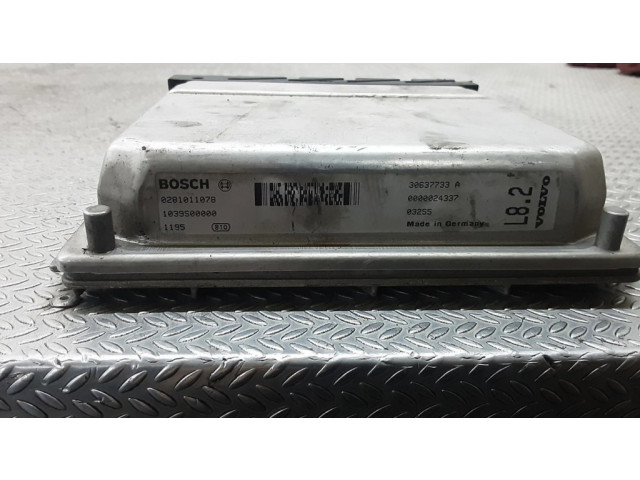 Řídící jednotka 30637733   Volvo S60 2004