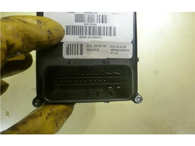 Jednotka ABS 15710605, 9661702380   Peugeot 207 CC 2006