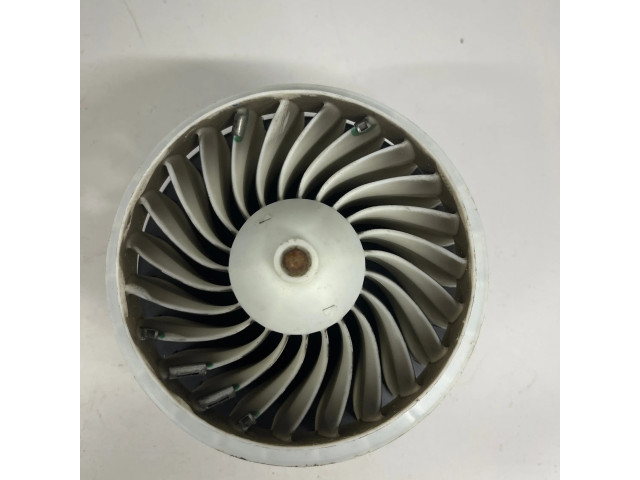 Вентилятор печки    F011500093   Mercedes-Benz C W205