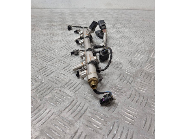 Vstřikovací lišta 06M133316L, 1833120322   Audi A5     