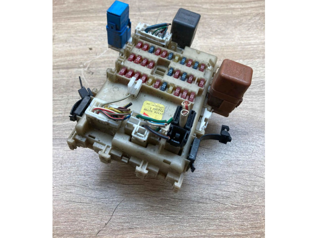   Pojistková skříňka 24350AV700, 0425021   Nissan Primera 2002
