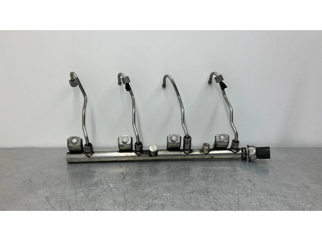 Vstřikovací lišta 7547599   BMW 5 F10 F11  pro benzínový motor 4.4 N63B44 