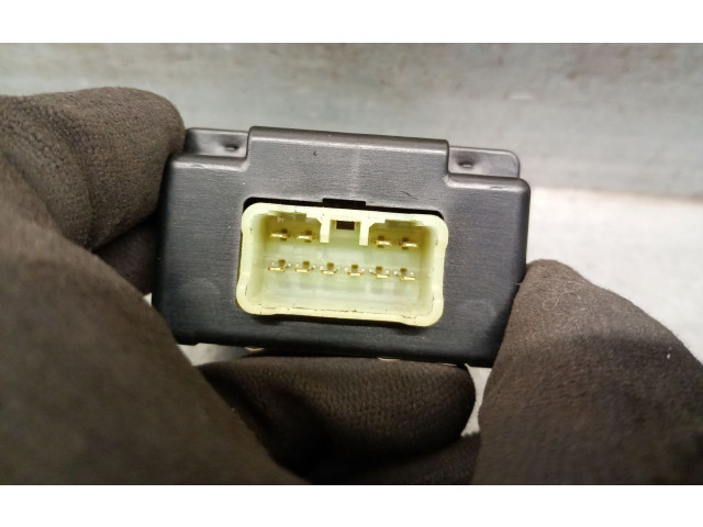Блок предохранителей 861620W010, 861620W010   Lexus RX XU10    