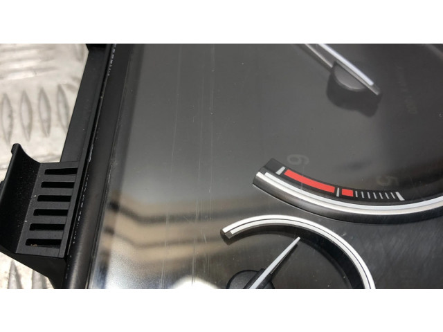 Přístrojová deska  BMW 5 F10 F11 2014 9363248, 17388410  