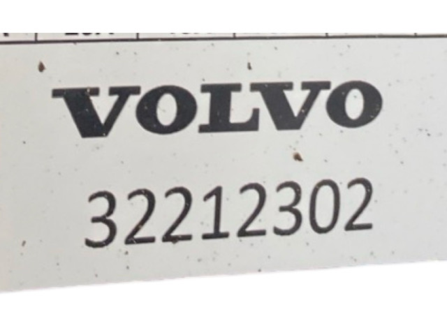 Vstřikovač 32212302, 101288984   Volvo XC60     