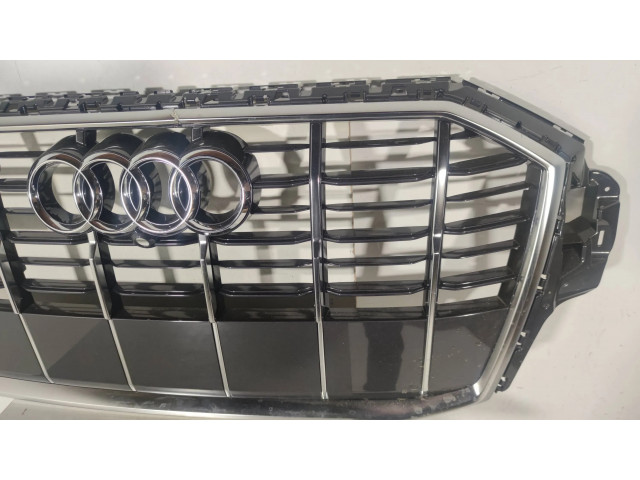 Верхняя решётка Audi Q7 4M 2015- года 4M0853651AF, 4M0853651AH      