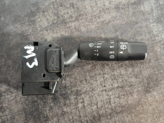 Ручка стеклоочистителей 17D682   Mazda 3 I