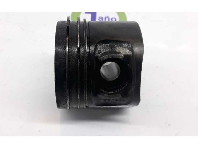 Píst 11257803033   BMW 5 E39   2.0  
