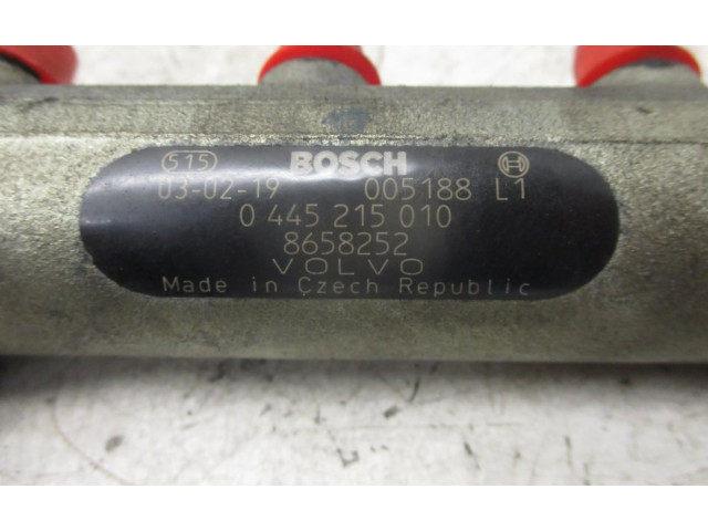 Vstřikovací lišta 0445215010, 8658252   Volvo XC70    D 5244 T 