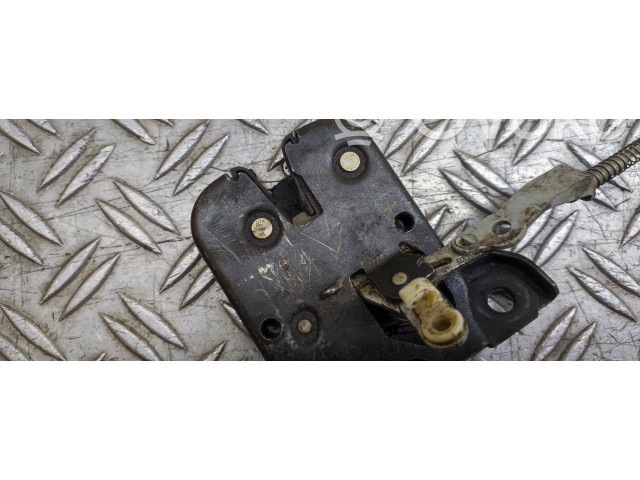 Замок багажника     Audi A4 S4 B6 8E 8H 2001 - 2005 года