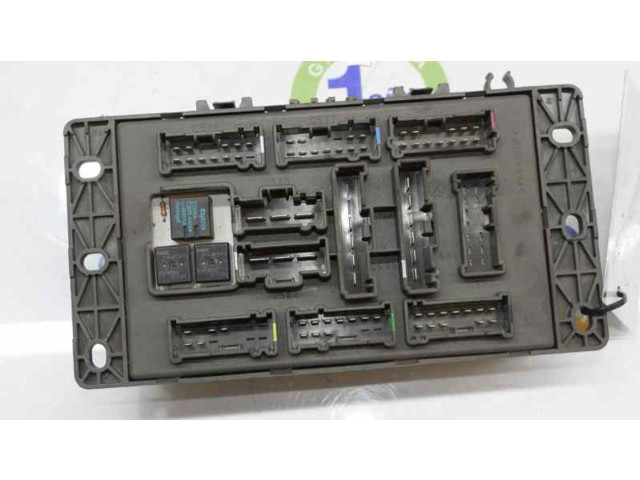 Блок предохранителей 6906600, 6906600   Mini One - Cooper R50 - 53    