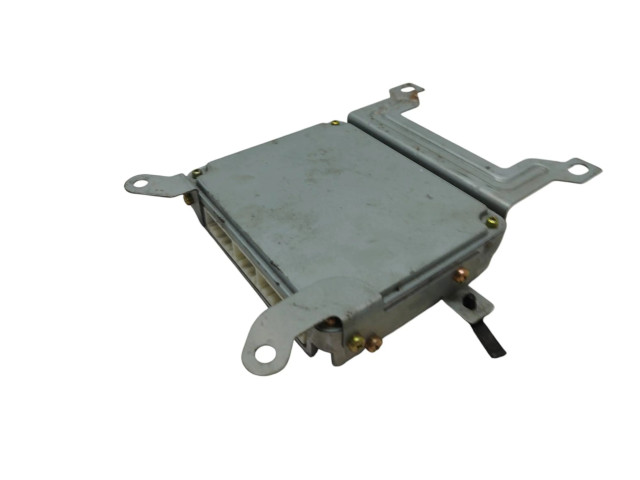   Pojistková skříňka RF4S18881C, 2758005792   Mazda 323 F 2000