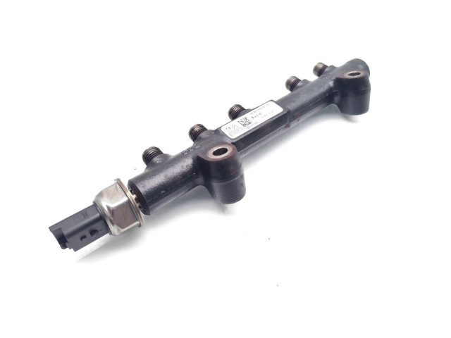 Vstřikovací lišta 9685297580, 143171385   Peugeot 3008 II    BHZ(DV6FC) 