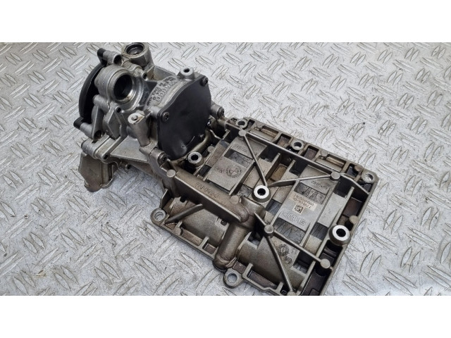 Масляный насос   7798014, 9140307540  BMW X3 E83 2.0