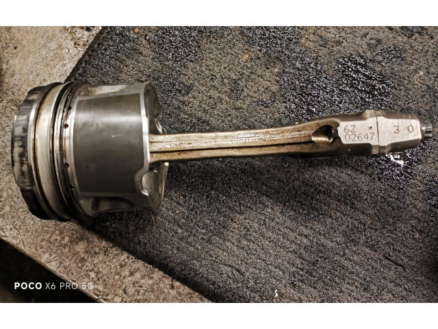  Поршень с шатуном  02647, 02646  Toyota RAV 4 (XA30)  