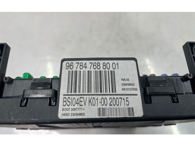 Блок предохранителей 20977771, 967847688001   Citroen Jumpy    