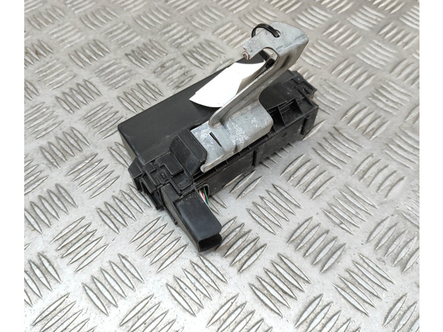   Pojistková skříňka 7154713830, 24382EG002   Nissan Juke II F16 2019