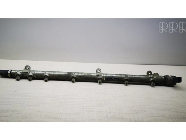 Vstřikovací lišta A6130700195   Mercedes-Benz E W212  pro benzínový motor 1.8  
