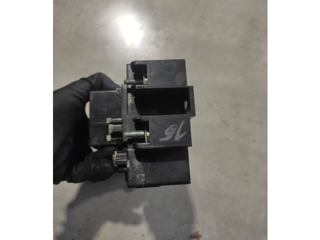 Блок предохранителей 71405036, 8F180161   Lexus GS 300 350 430 450H    