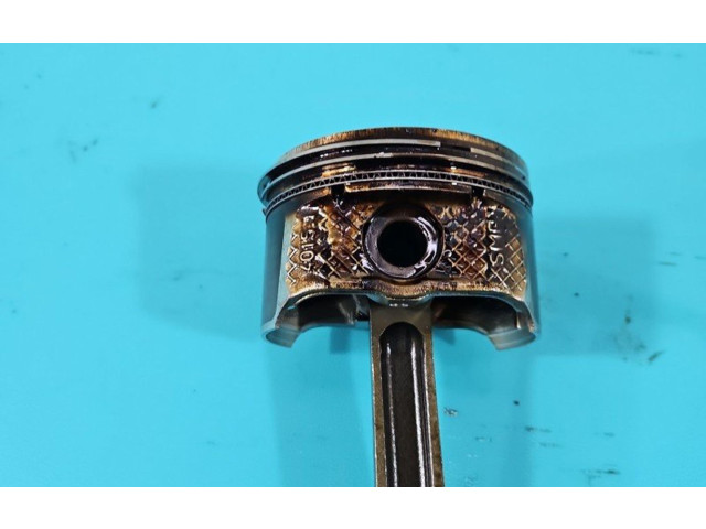 Píst IMPRK1384835   Volvo S40     