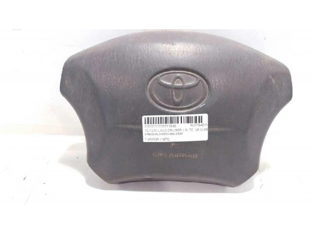 Подушка безопасности водителя 4513060210B0   Toyota Land Cruiser (HDJ90)