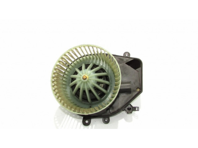 Вентилятор печки    8d1820021   Audi A4 S4 B5 8D