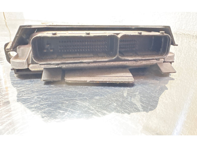 Řídící jednotka 0281010271, 24417196   Opel Vectra B 2002