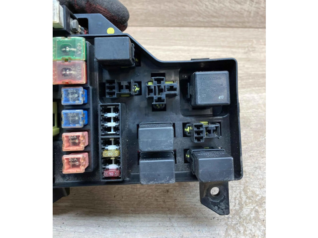 Блок предохранителей 1342FuseBox, PA66   Mazda 626    