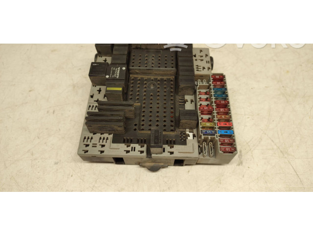   Pojistková skříňka 8645411   Volvo V70 2000