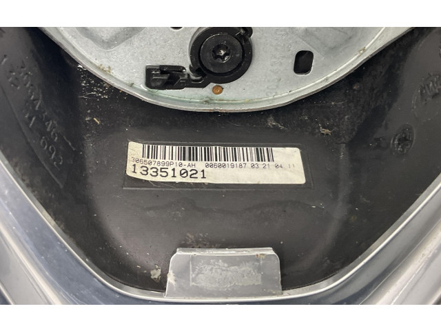 Volant Opel Astra J 2012 13351021, 13351021  