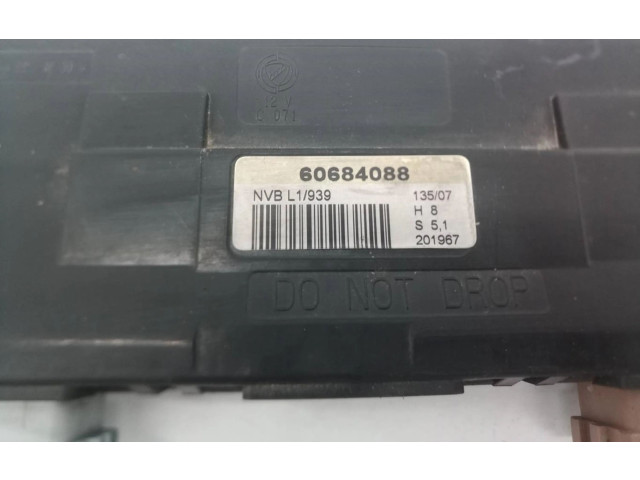 Блок управления двигателя 60684088   Alfa Romeo 166