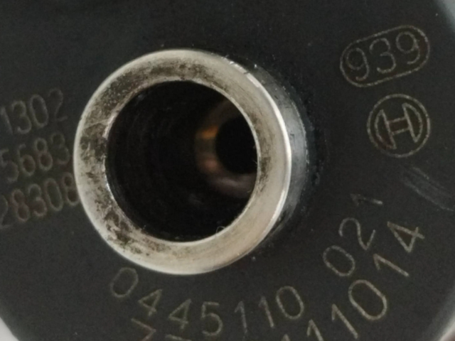Vstřikovač 7700111014, 0445110021   Renault Megane I  pro naftový motor 1.9 F9Q 