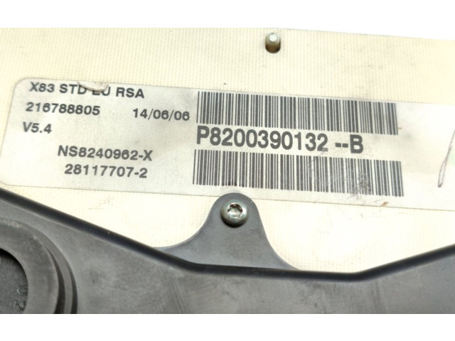 Панель приборов 8200390132   Nissan Primastar       