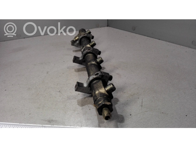 Vstřikovací lišta F00R000224   BMW 7 E38   4.0  