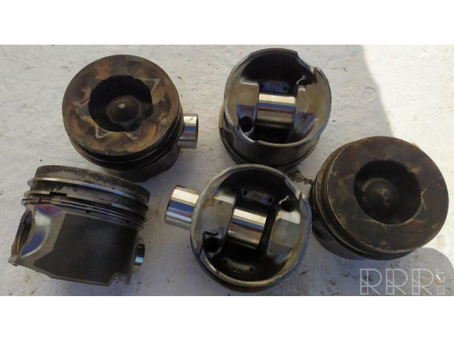 Píst 83L57   Audi A6 S6 C6 4F     