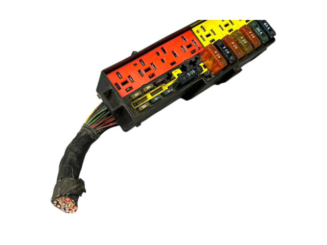 Блок предохранителей 56005949, 56017151   Jeep Cherokee XJ    