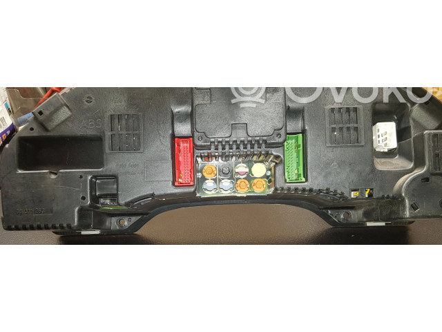 Přístrojová deska  Audi A8 S8 D2 4D 1998 4D0919033AC, 110008639  